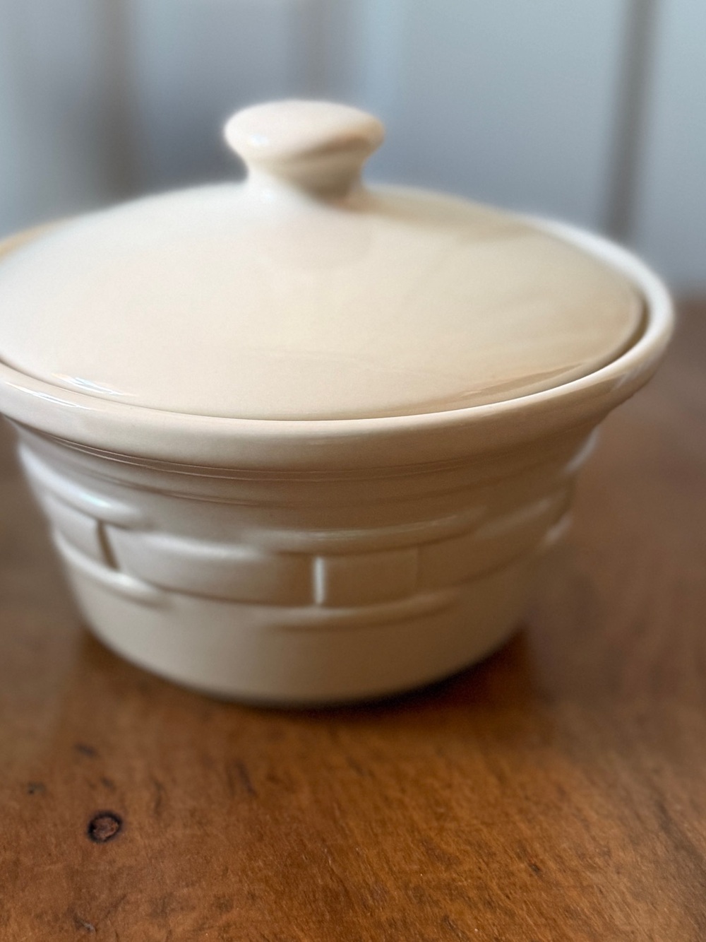 Longaberger Pottery Woven Traditions Ivory 6" Small Bowl w/Lid Covered Dish USA